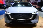 Mazda 6e ระเบิดยอดจองทะลุ 2,100 คัน ในงานมอเตอร์โชว์ 2026 สร้างปรากฏการณ์รถไฟฟ้าไทย