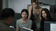 หนัง Netflix 'เส้นตาย สายลวง' เปิดโปงแก๊งคอลเซ็นเตอร์ ด้วยข้อมูลจริงจากทีมสกู๊ป SEE TRUE