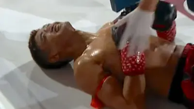 นักมวยไทยวัย 19 ปีคว้าแชมป์โลก WBC หลังชนะน็อกคู่ชิงในยกที่ 3