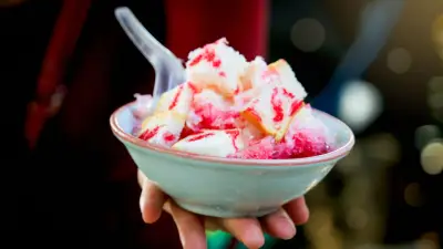 รวมสูตรเด็ด! วิธีทำน้ำแข็งไส 3 แบบ ทำเองง่ายๆ ที่บ้าน งบหลักสิบก็ฟินได้