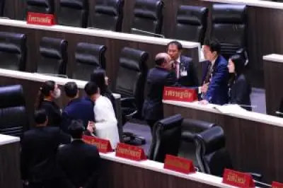 รัฐบาลไทยเตรียมจัดตั้งคณะกรรมการปฏิรูปประเทศ หลังการประท้วงเรียกร้องประชาธิปไตย