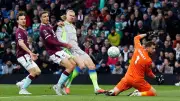 แมนฯ ยูไนเต็ด คว้าชัยเหนือลิเวอร์พูล 2-1 ในเกมดาร์บี้แห่งศตวรรษ พร้อมพลิกโผส่งกองหน้าใหม่ลงสนาม