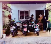 แม่ค้าขนมจีนเจอชะตากรรมสยอง ถูกหนุ่มคลั่งบุกแทงดับคาร้าน