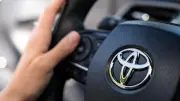 Toyota Sure ไม่ได้ขายแค่โตโยต้า! เปิดโชว์รูมรถมือสองทุกยี่ห้อ พร้อมมาตรฐานรับประกันคุณภาพ