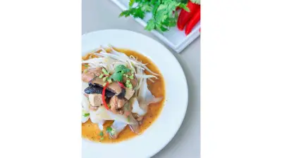 ชวนชิมกุ้งทอดกระเทียมร้านดังย่านบางกะปิ ราคาเริ่มต้น 50 บาท