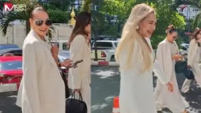 ไอดอลสาวสวยถูกโจมตีเพราะใส่เสื้อคลุมอาบน้ำขึ้นเวที