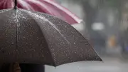 100 แคปชั่นฝนตก 2569 หลากหลายอารมณ์ เหงา ฮา กวน โพสต์เรียกไลค์