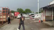 ศรีราชา อาการหนัก! โครงสร้างอาคารถล่มทับคนงานเจ็บสาหัส 2 ราย