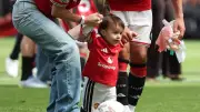 แมนยูเปิดบ้านถล่มท็อตแน่ม 3-0 ศึกพรีเมียร์ลีก
