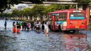 60 แคปชั่นหน้าฝน 2026 ฮาๆ กวนๆ โพสต์เรียกไลค์วันฝนตก