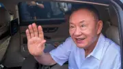 ทักษิณตรวจสุขภาพรพ.พระราม9 หลังพักโทษ 8 เดือน ครอบครัวร่วม