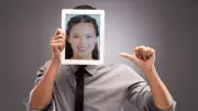 เตือนภัย Deepfake ปลอมวิดีโอคอล วิธีเช็กง่ายๆ ป้องกันถูกหลอก