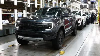 ฟอร์ด พาเจาะลึกงานผลิต Ranger Raptor ตำนานกระบะเหินฟ้าฝีมือคนไทย