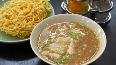 เล่าเซียง ราดหน้าสูตรโบราณ เส้นหอมต้องลงจากม้ามากิน
