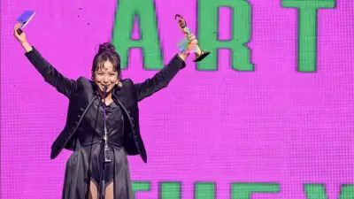 MILLI และ YOUNGOHM คว้า 3 รางวัลใหญ่ SOT MUSIC AWARDS 2026