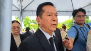 ‘ณรงค์’ แซว ‘แสวง’ ให้อาบน้ำมนต์ ในงานครบรอบ 28 ปี กกต.