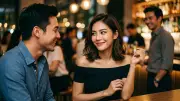 5 ลักษณะผู้หญิงเจ้าชู้ โสดจริงหรือแค่บริหารเสน่ห์ รู้ไว้เท่าทัน