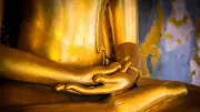 พระปางสมาธิ ศรัทธานำทาง สติปัญญาหนุนชีวิตพ้นอุปสรรค