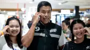 ชัชชาติปล่อยคลิปนอนสนามหญ้า แต่งกลอนชวนคนกทม.เลือกตั้ง 28 มิ.ย.