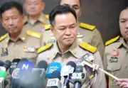 คอลัมนิสต์ดังแฉ 'ทักษิณ' ใช้ AI สร้างภาพตัวเองเป็นพระ