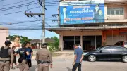 ร.ต.อ.บุกพรรคภูมิใจไทย ยิงป้าย-อาคารเสียหาย ตามหาสส.พิชัยไม่เจอ