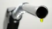 ปตท.-บางจาก ประกาศลดราคาน้ำมันเบนซิน-โซฮอล์ 0.75 บาท มีผลพรุ่งนี้ตี 5