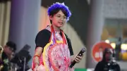 ต้นข้าว สุปรียา โชว์พลังเสียงสุดไพเราะ ปลื้มแฟนๆ แน่นไทยรัฐแฟร์รังสิต